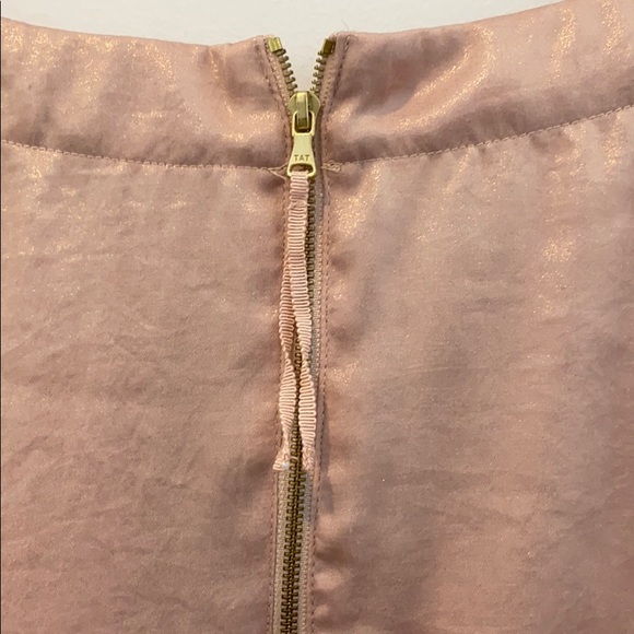 Ann Taylor Loft Shimmery Sleeveless Top - Picture 3 of 8